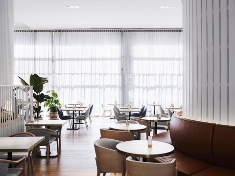 Novotel Sydney Darling Square - Sydneys Hotel 2