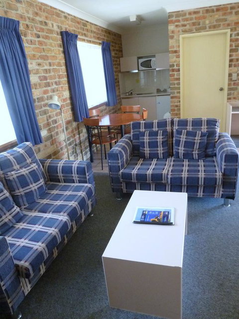 Mollymook Surfbeach Motel & Apartments - Sydneys Hotel 32