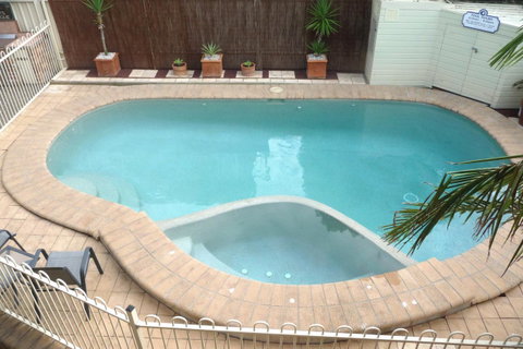 Mollymook Surfbeach Motel & Apartments - Sydneys Hotel 9