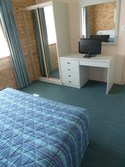 Mollymook Surfbeach Motel & Apartments - Sydneys Hotel 37