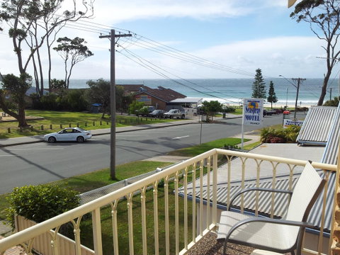 Mollymook Surfbeach Motel & Apartments - Sydneys Hotel 10