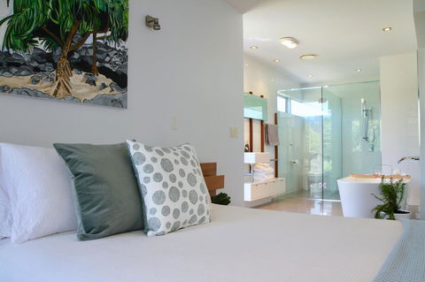 Casuarina Beachfront House - Hostie Properties - Sydneys Hotel 9