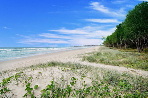Casuarina Beachfront House - Hostie Properties - Sydneys Hotel 2