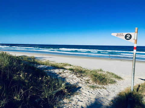 Casuarina Beachfront House - Hostie Properties - Sydneys Hotel 11