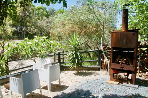 Casuarina Beachfront House - Hostie Properties - Sydneys Hotel 15