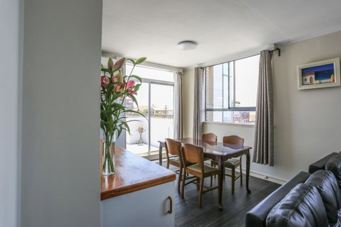 Little Coogee Hotel - Sydneys Hotel 19