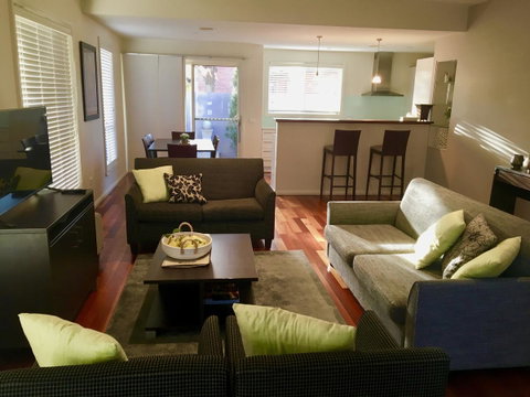 Encore Apartments - Sydneys Hotel 0