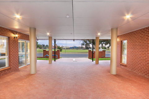 Best Western Plus Bolton On The Park - Sydneys Hotel 14