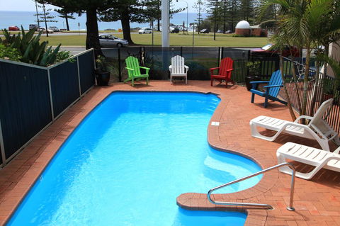 Beach House Holiday Apartments - Sydneys Hotel 18