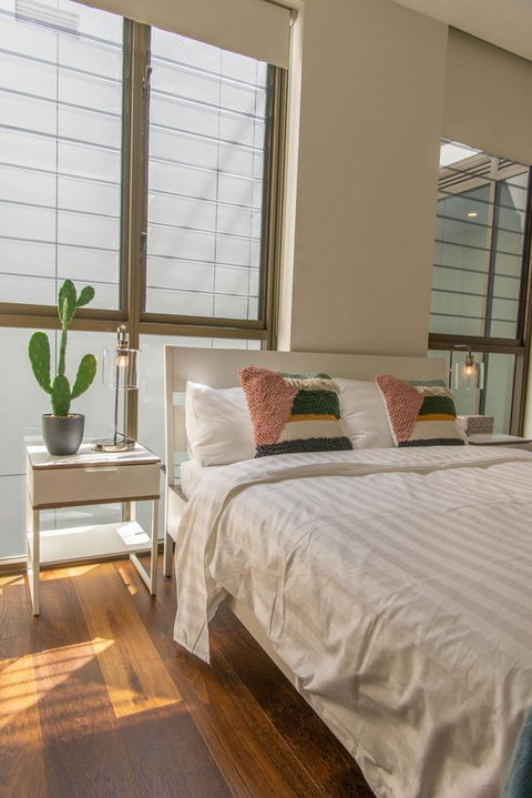 Sydney CBD Brand New Apartments With Hyde Park View - Sydneys Hotel 11