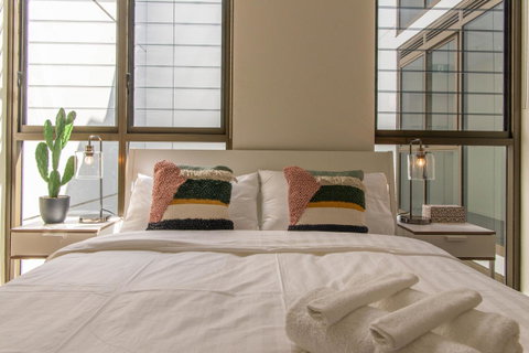 Sydney CBD Brand New Apartments With Hyde Park View - Sydneys Hotel 13