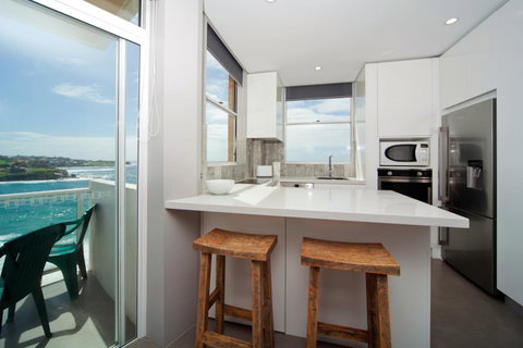 Gorgeous Coogee Views 2 Beds WT21 - Sydneys Hotel 4