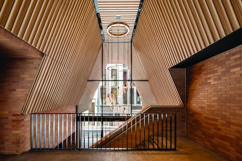 Vibe Hotel Sydney Darling Harbour - Sydneys Hotel 23