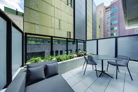 Vibe Hotel Sydney Darling Harbour - Sydneys Hotel 14
