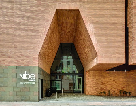 Vibe Hotel Sydney Darling Harbour - Sydneys Hotel 4