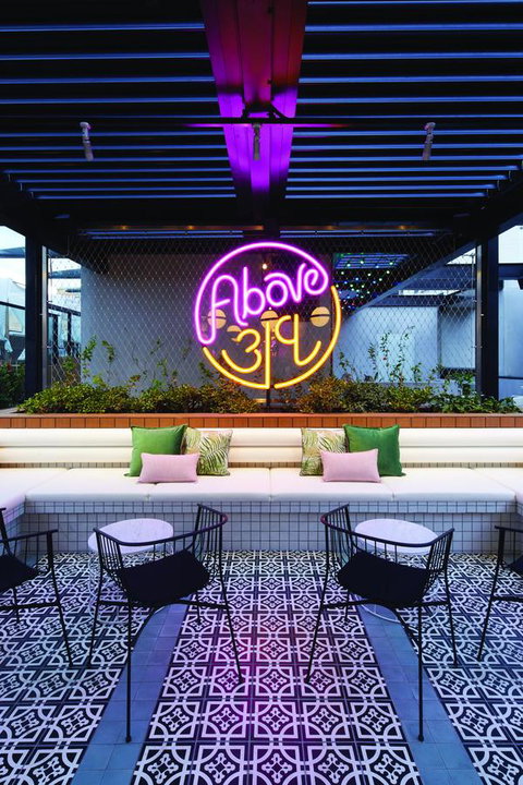 Vibe Hotel Sydney Darling Harbour - Sydneys Hotel 5