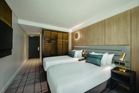 Vibe Hotel Sydney Darling Harbour - Sydneys Hotel 13