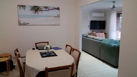 Twin Palms Holiday House At Lighthouse - Sydneys Hotel 2