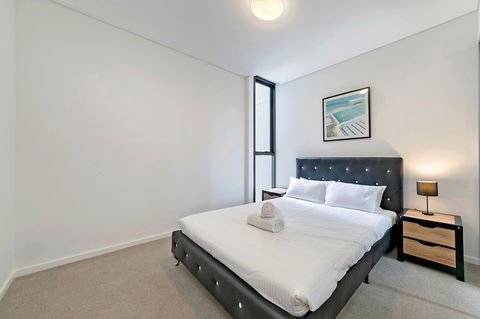 Stylish And Neat Two Bed Apartment In Wentworth Point - Sydneys Hotel 6