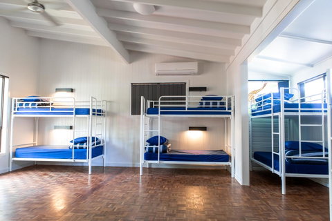 Wake Up! Byron Bay - Sydneys Hotel 6