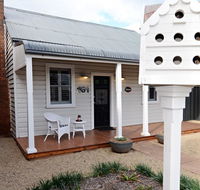 Thelma's Temora - Sydneys Hotel
