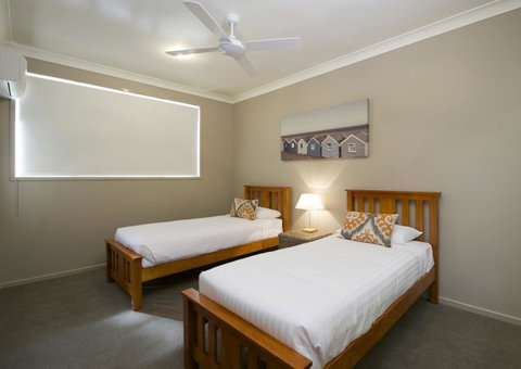 Marty's @ Little Beach - Sydneys Hotel 7