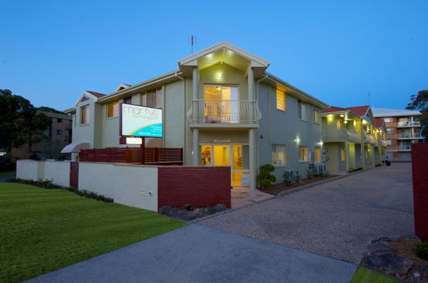 Marty's @ Little Beach - Sydneys Hotel 4