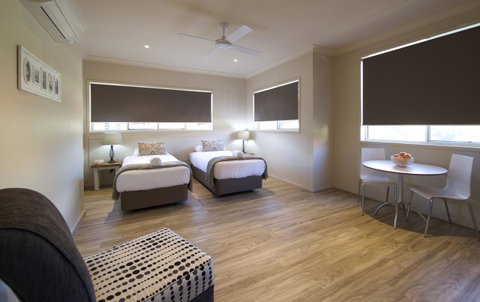 Marty's @ Little Beach - Sydneys Hotel 21