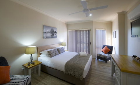 Marty's @ Little Beach - Sydneys Hotel 25
