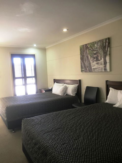 Balranald Club Motel - Sydneys Hotel 17