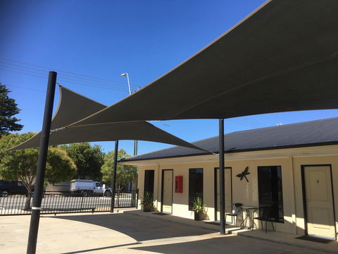 Balranald Club Motel - Sydneys Hotel 11