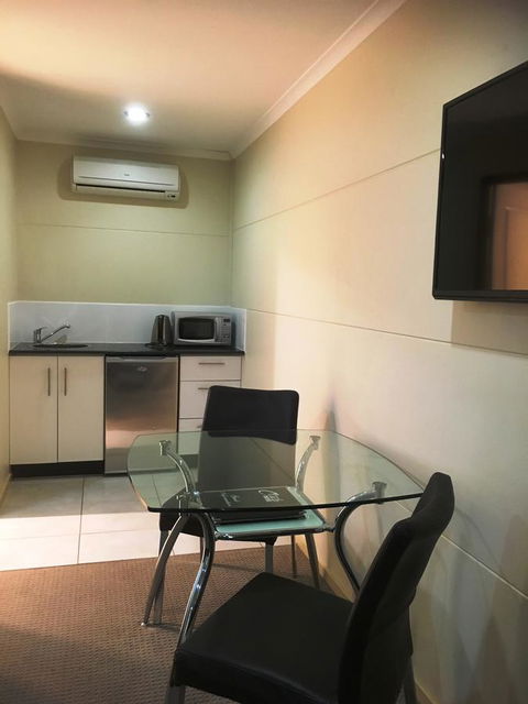 Balranald Club Motel - Sydneys Hotel 9