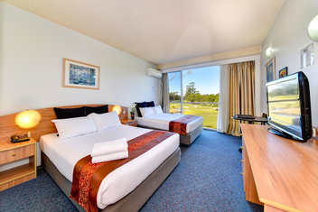 The Select Inn Ryde with Sydneys Hotel