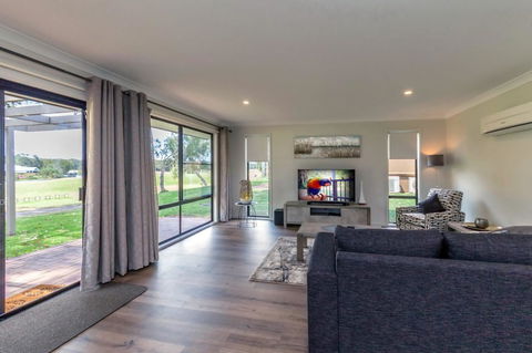 Horizons Retreat & Golf, Villa 133 - Sydneys Hotel 2