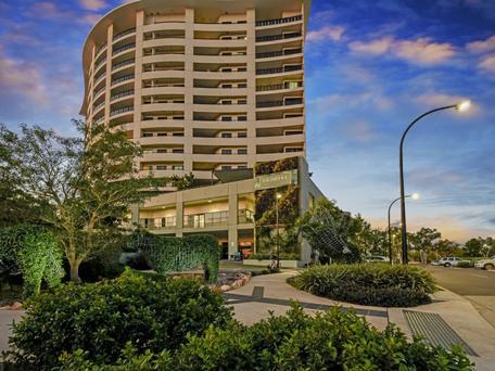 Nomikis\'On The Avenue - Sydneys Hotel 1