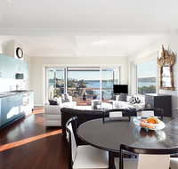 Art Deco Apartment With Breathtaking Water Views - Sydneys Hotel