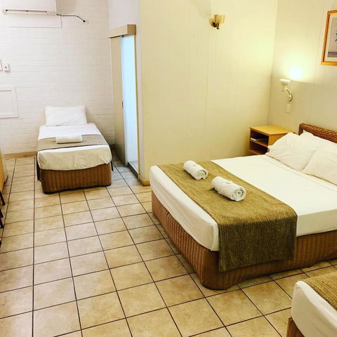 Pine Tree Motel - Sydneys Hotel 23