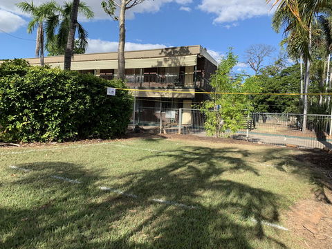 Pine Tree Motel - Sydneys Hotel 6