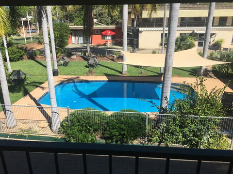 Pine Tree Motel - Sydneys Hotel 7