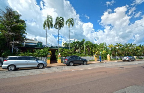 Palms City Resort - Sydneys Hotel 25