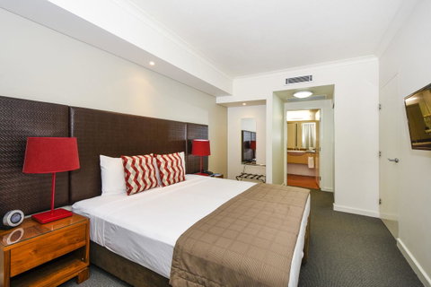Mantra On The Esplanade - Sydneys Hotel 25