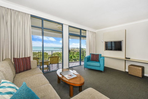 Mantra On The Esplanade - Sydneys Hotel 23