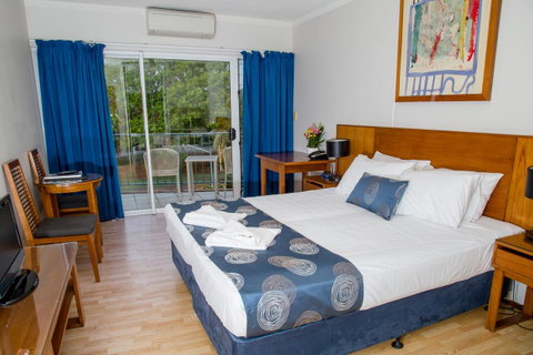 Cullen Bay Resorts - Sydneys Hotel 6