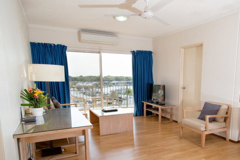 Cullen Bay Resorts - Sydneys Hotel 2