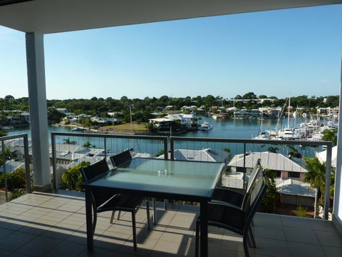 Cullen Bay Resorts - Sydneys Hotel 20
