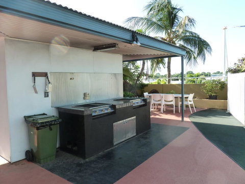 Cullen Bay Resorts - Sydneys Hotel 19