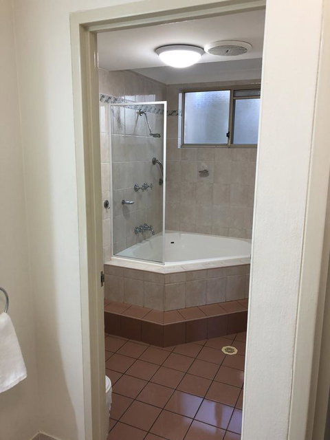 Beaches Serviced Apartments - Sydneys Hotel 9