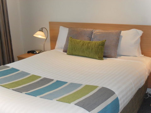 Beaches Serviced Apartments - Sydneys Hotel 8