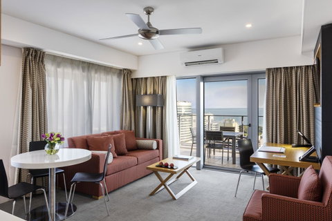Oaks Darwin Elan Hotel - Sydneys Hotel 16