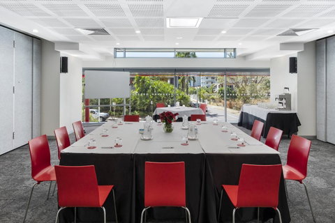 Oaks Darwin Elan Hotel - Sydneys Hotel 25
